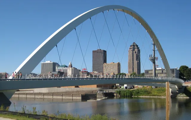 Iowa geographic illustration for the best auto mechanic schools in Iowa guide