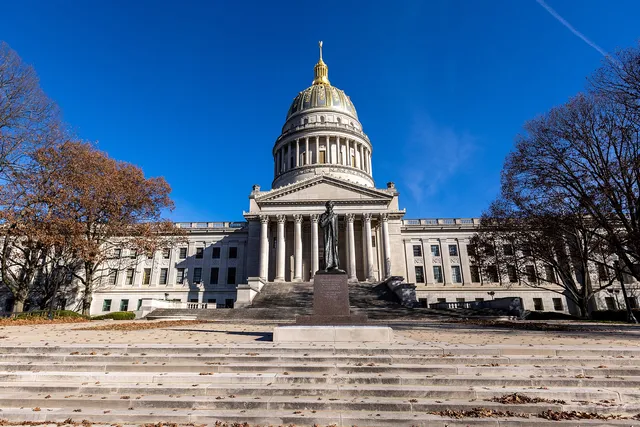 West Virginia geographic illustration for the best auto mechanic schools in West Virginia guide